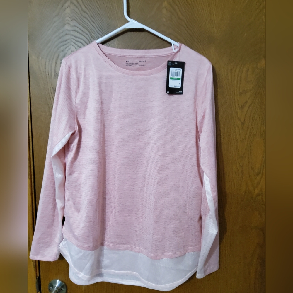 Under Armour Tech Vent Long Sleeve Size L Loose fit NWT List $35